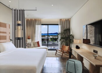 Fabulous Bay Room_Sea View_ King or Twin_1st floor-min